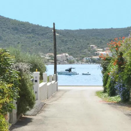 Nina - One Bedroom With Balcony A2 Appartamento